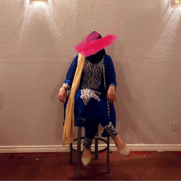 Blue Pakistani suit - Picture 5 of 7